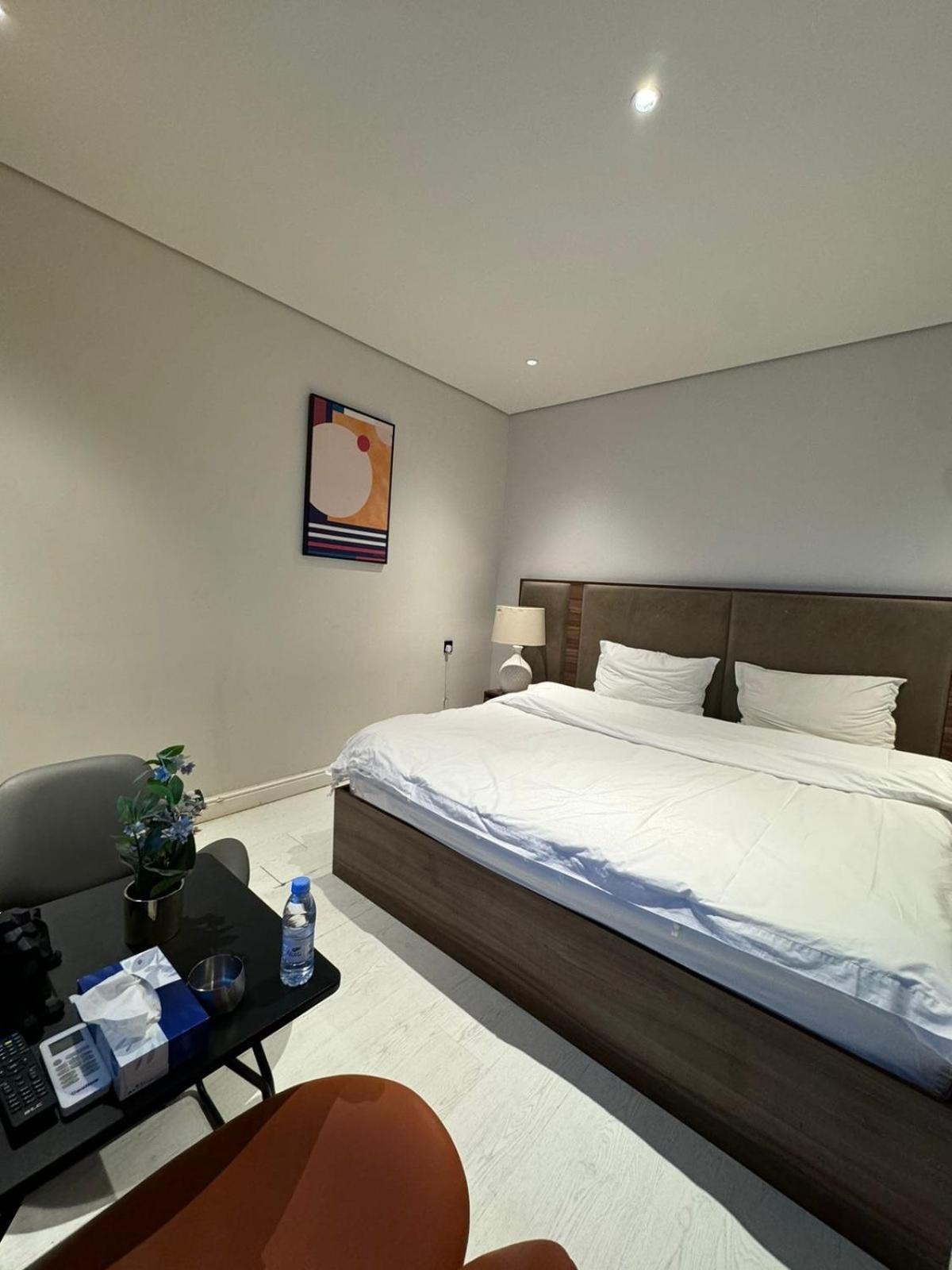 Apartment استديوهات خدمه ذاتيه مودرن *